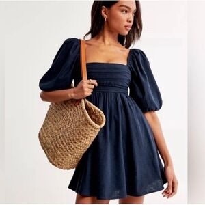 Abercrombie‎ & Fitch Women's Blue Smocked Puff Sleeve Mini Dress Sz S